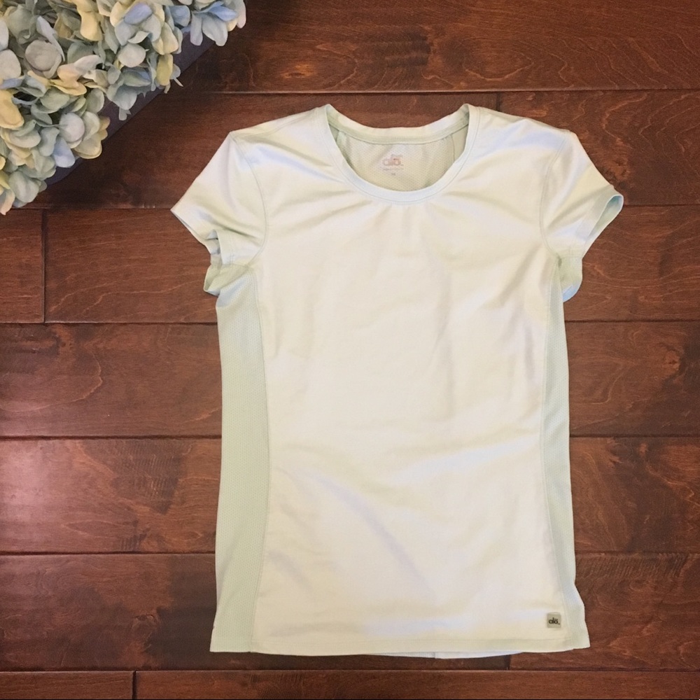 Alo Yoga shirt